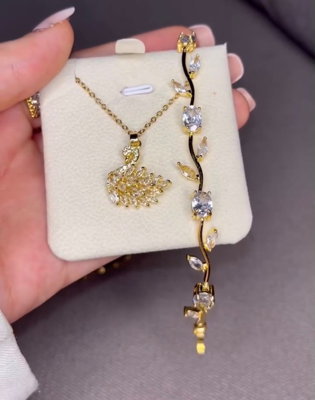 White Gold swan combo